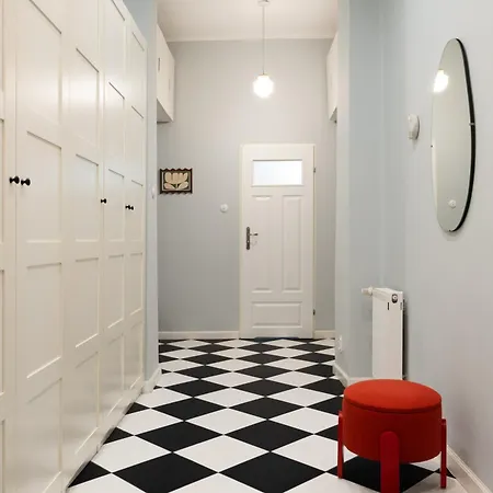 Апартаменти Happy Place *